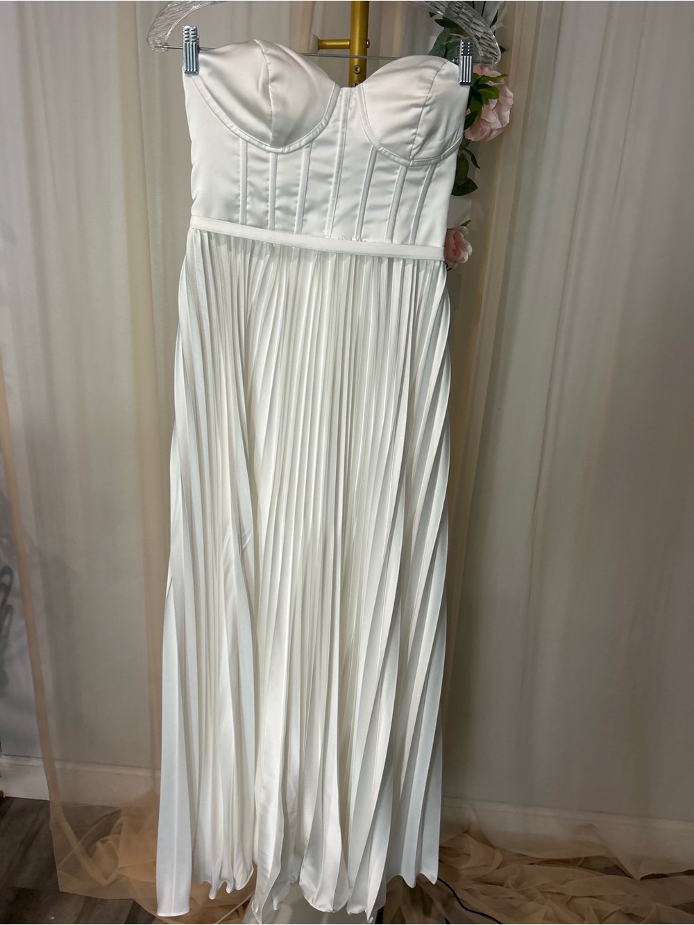 NWT White Satin Corset Pleated Maxi Dress Shawl Bridal Formal Size 4 - Picture 4 of 8